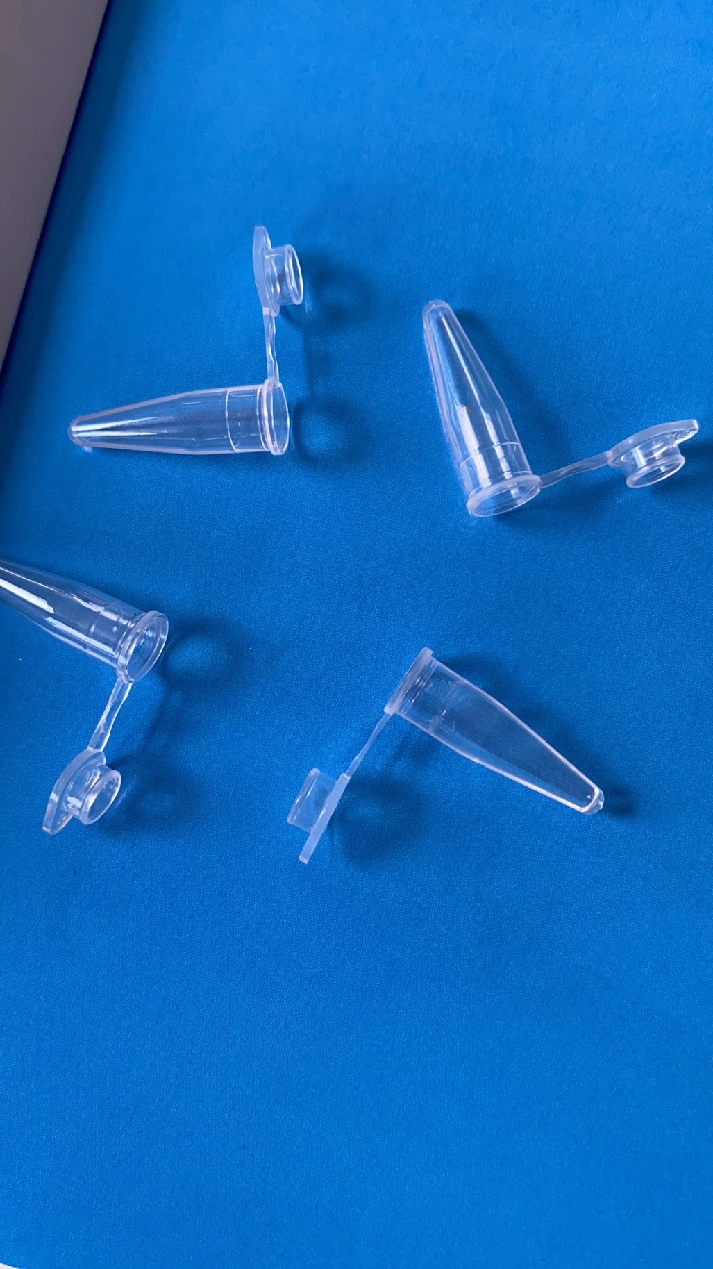 Super High Quality 0.1ml 0.2ml 0.5ml 1.5ml 2ml PCR Mct Tube Transparent Centrifuge Tube